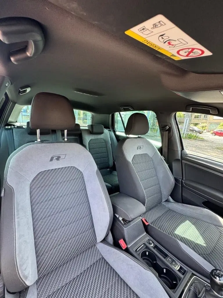 Volkswagen Golf VII Golf 1.5 R lin volgopties 150pk 2019 Zwart uit 2019, foto 8