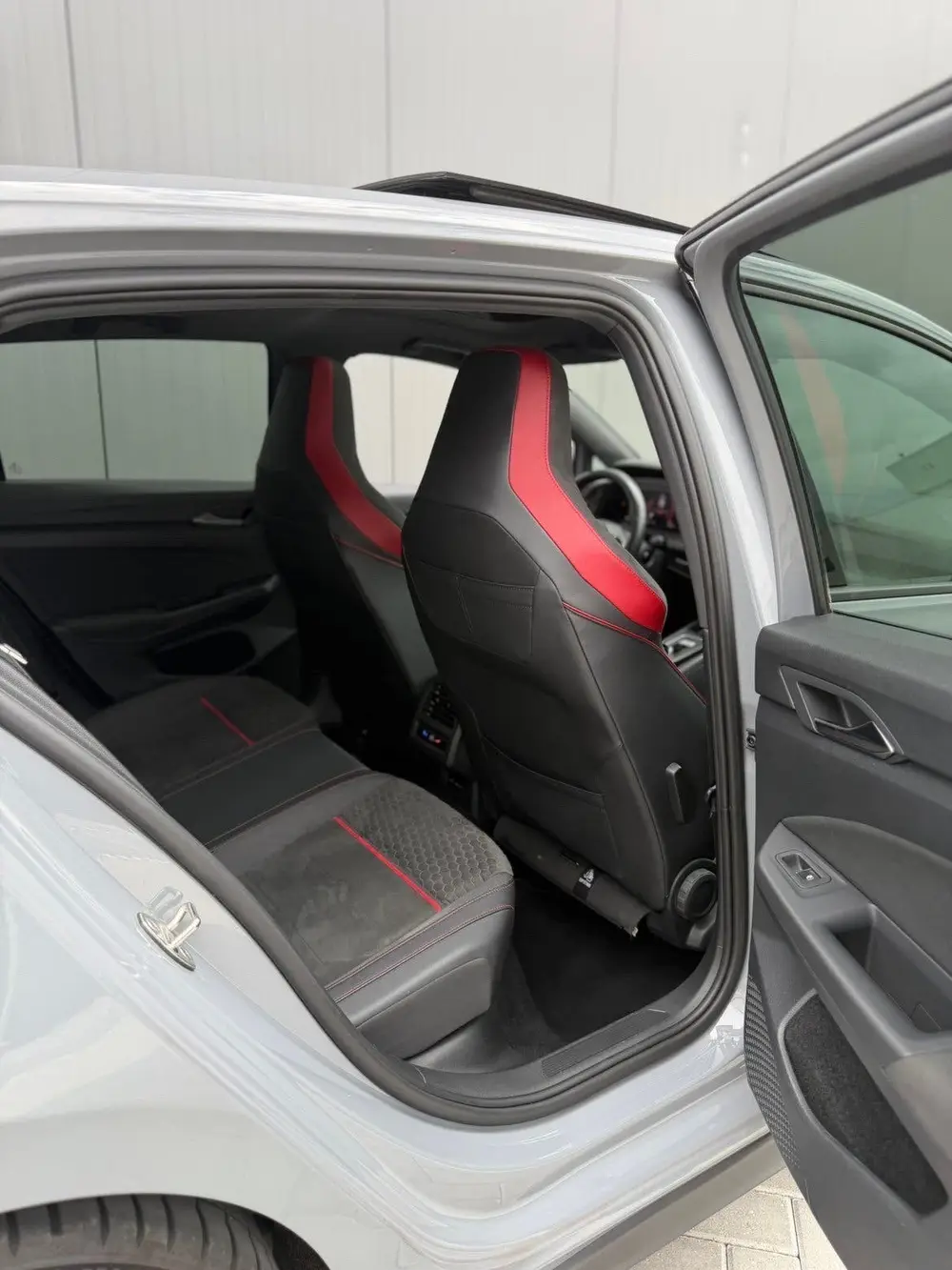 Volkswagen Golf 8 GTI Clubsport 2022 uit 2022, foto 11