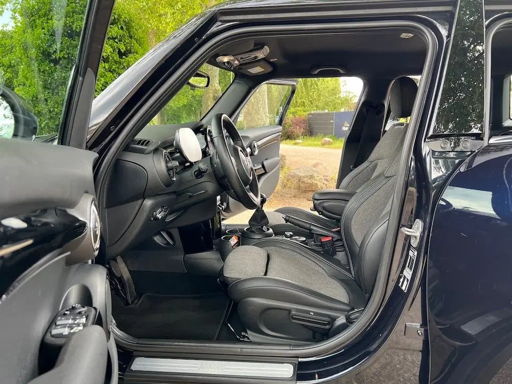 Mini Overig 5-deurs 1.5i Sportstoelen CarPlay Airco Le uit 2022, foto 15