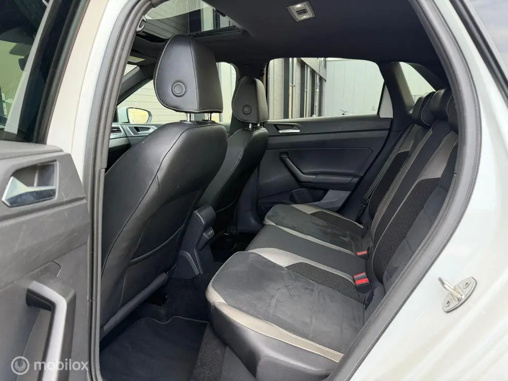 Volkswagen Polo 2.0 GTI / Pano / Virtual / Beats / ACC / Cam uit 2019, foto 13