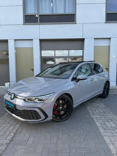Volkswagen Golf ❗️️VOLKSWAGEN GOLF 8 GTE 245PK | DSG | PANO | BLACK EDITION uit 2021