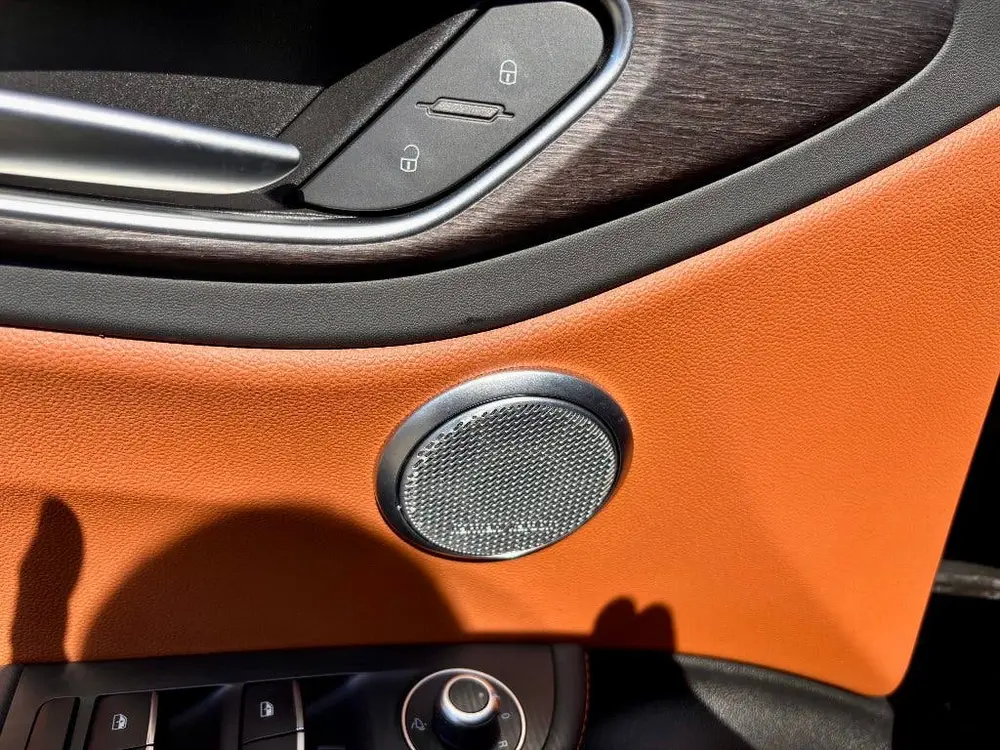 Alfa Romeo Giulia Ti 2.0 Turbo 280pk Aut 2021 Zwart uit 2021, foto 14