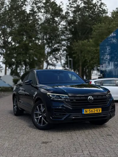 Volkswagen Touareg R-Line 3.0 TSI 462pk 4MOTION Luchtvering uit 2020