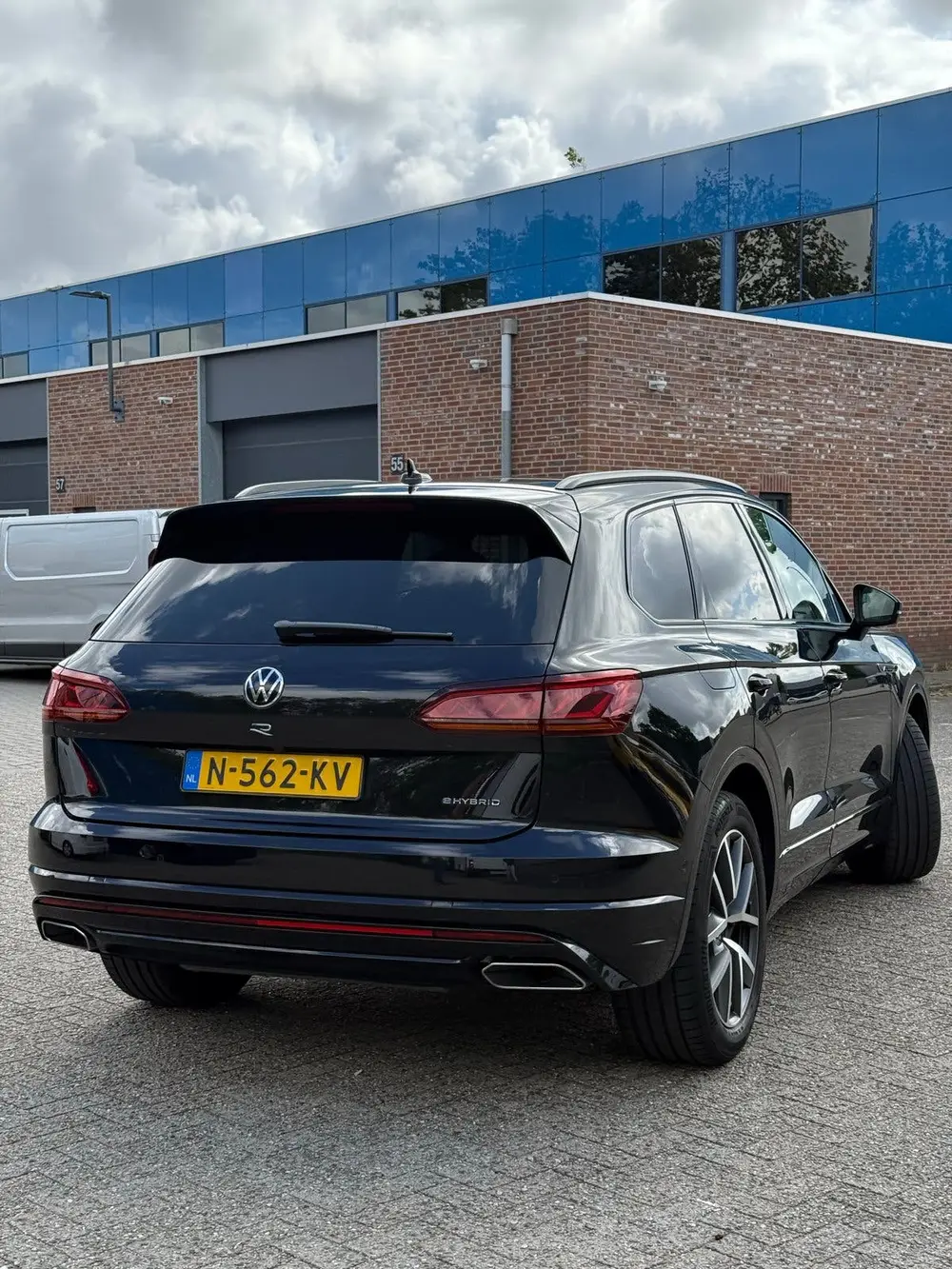 Volkswagen Touareg R-Line 3.0 TSI 462pk 4MOTION Luchtvering uit 2020, foto 9