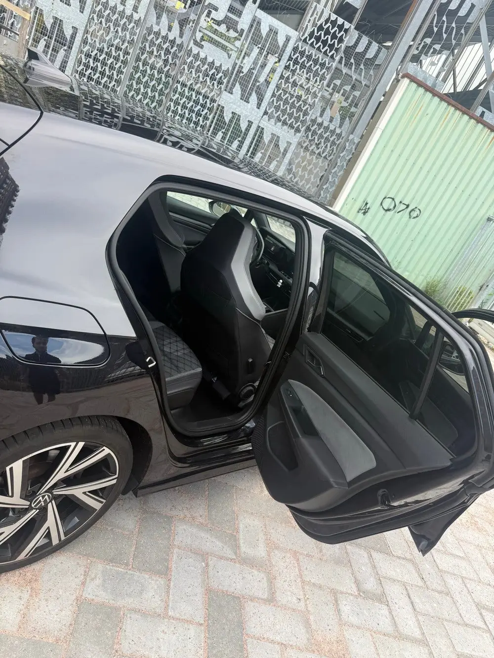 Volkswagen Golf 1.5 Etsi 150pk 7-DSG 2020 Zwart uit 2020, foto 5