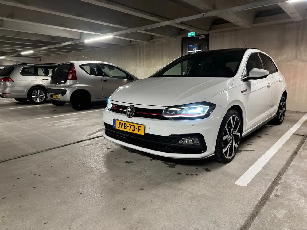 Volkswagen Polo 2.0 TSI 200pk 6-DSG 2019 Wit uit 2019, foto 2