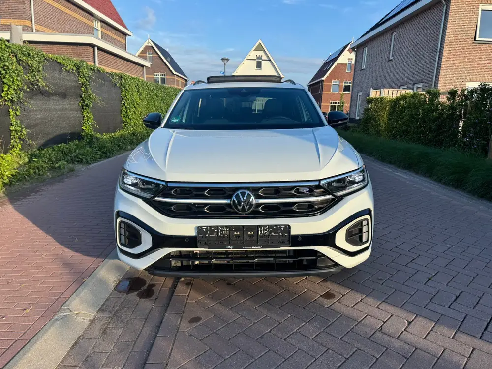 Volkswagen T-Roc 1.5 3x R-Line Pano| Cam| Keyless| Black uit 2022, foto 11
