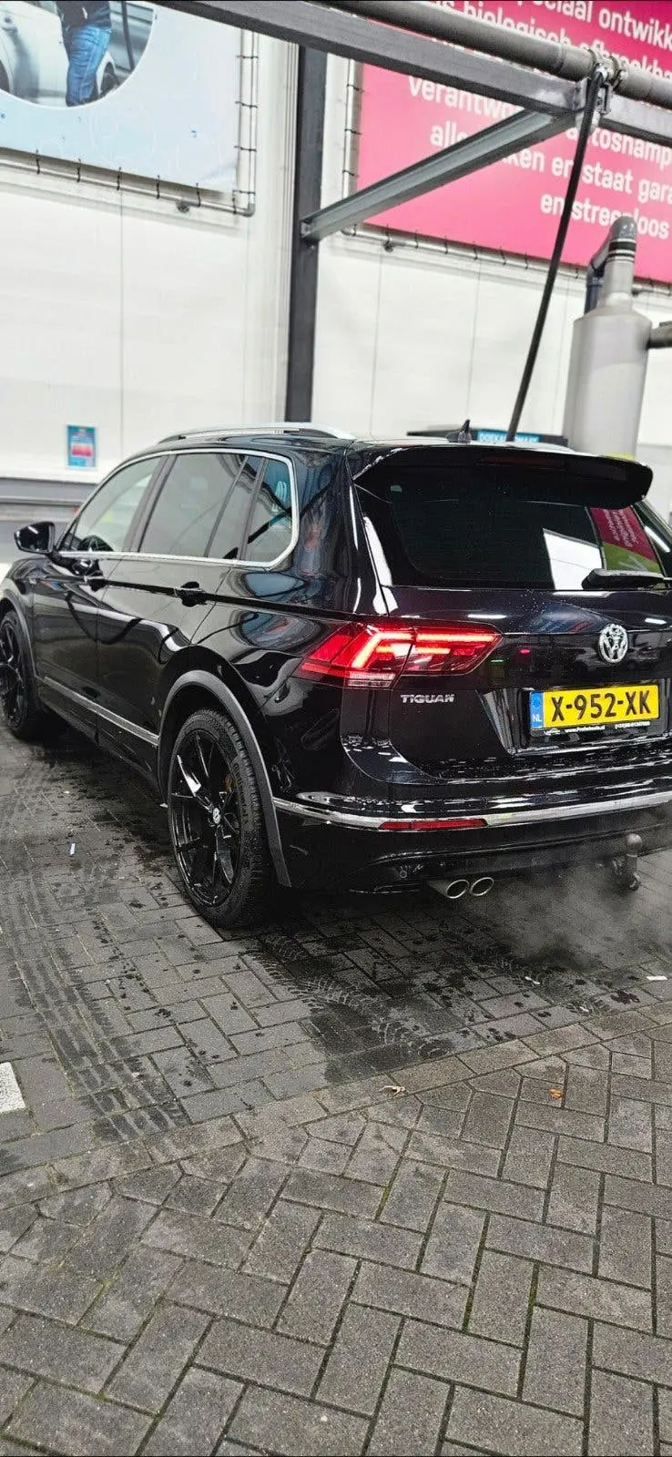 Volkswagen Tiguan 2.0 TSI 190pk 4Motion R-Line DSG uit 2019, foto 16