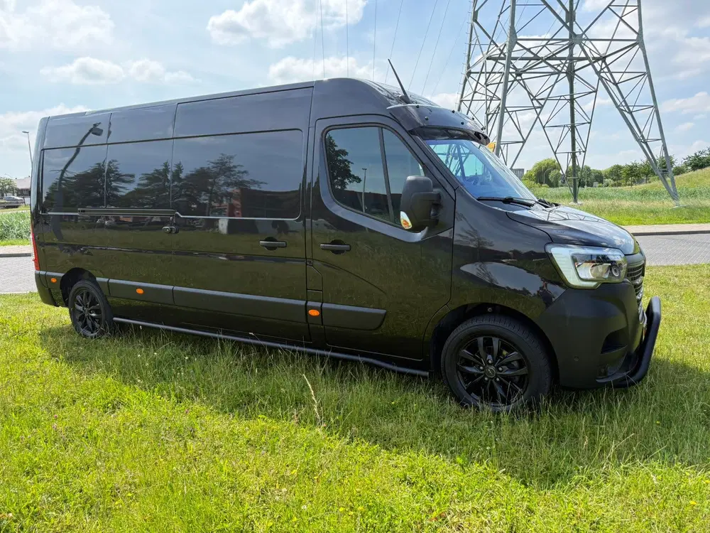 Renault Master 2.3 135pk L3H2 T35 G EDITION ZWART euro 6 uit 2024, foto 12