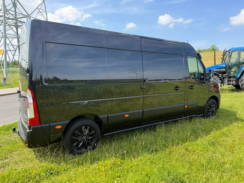 Renault Master 2.3 135pk L3H2 T35 G EDITION ZWART euro 6 uit 2024, foto 15