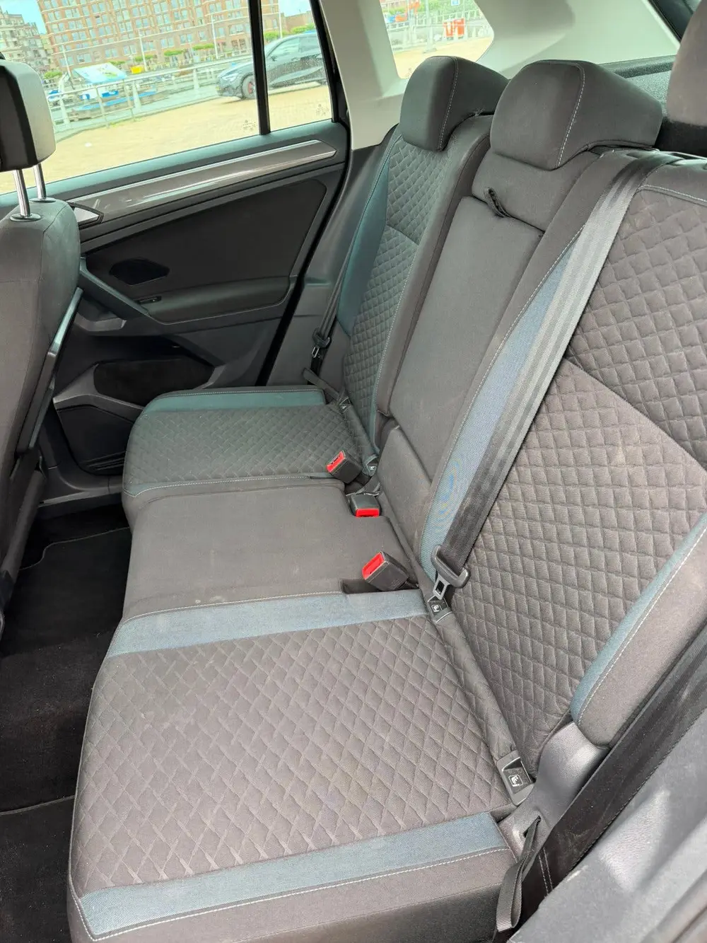 Volkswagen Tiguan 1.5 TSI Camera | CarPlay | Stoelverwarming uit 2019, foto 18