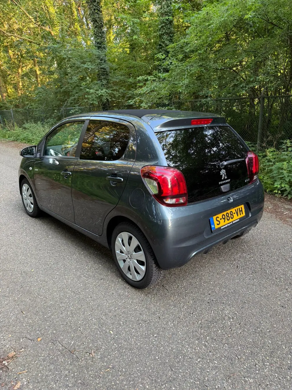 Peugeot 108 1.0 E-vti 72pk 5D 2019 Grijs Cabrio Top St uit 2019, foto 4