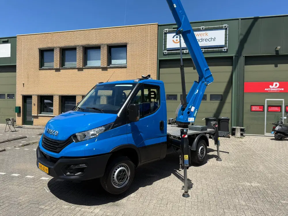 Iveco Daily Hoogwerker 24 meter bouwjaar 2022 12000km uit 2022, foto 13