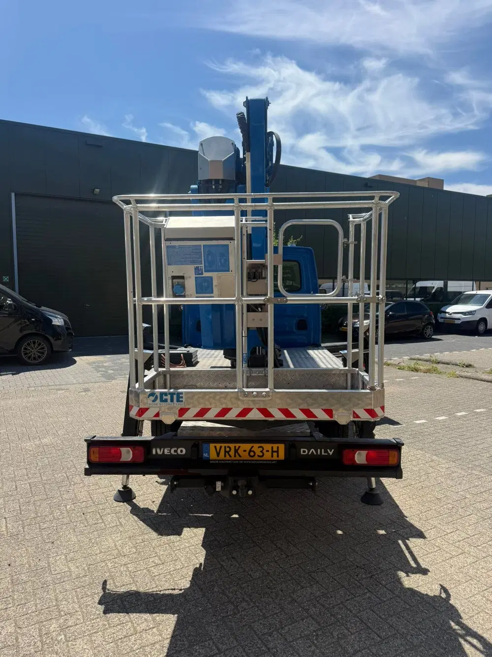 Iveco Daily Hoogwerker 24 meter bouwjaar 2022 12000km uit 2022, foto 3