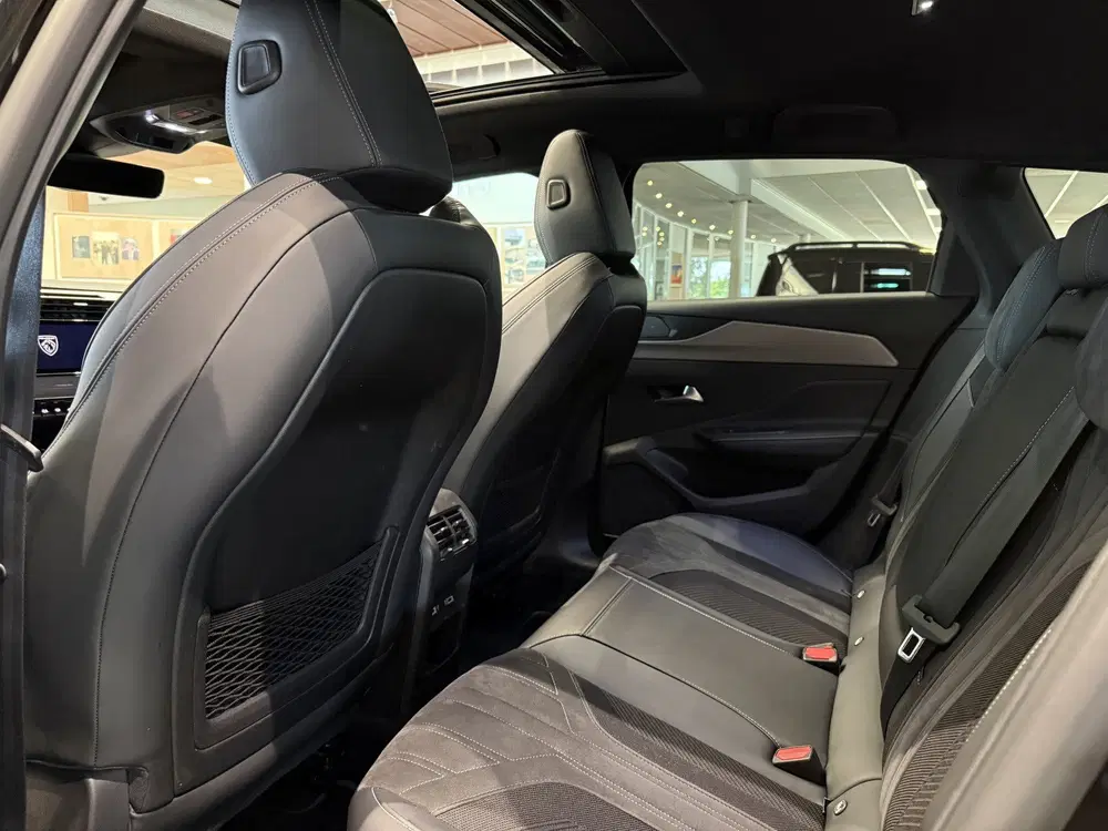 Peugeot 308 1.2 130pk EAT8 GT Pack Business uit 2022, foto 10