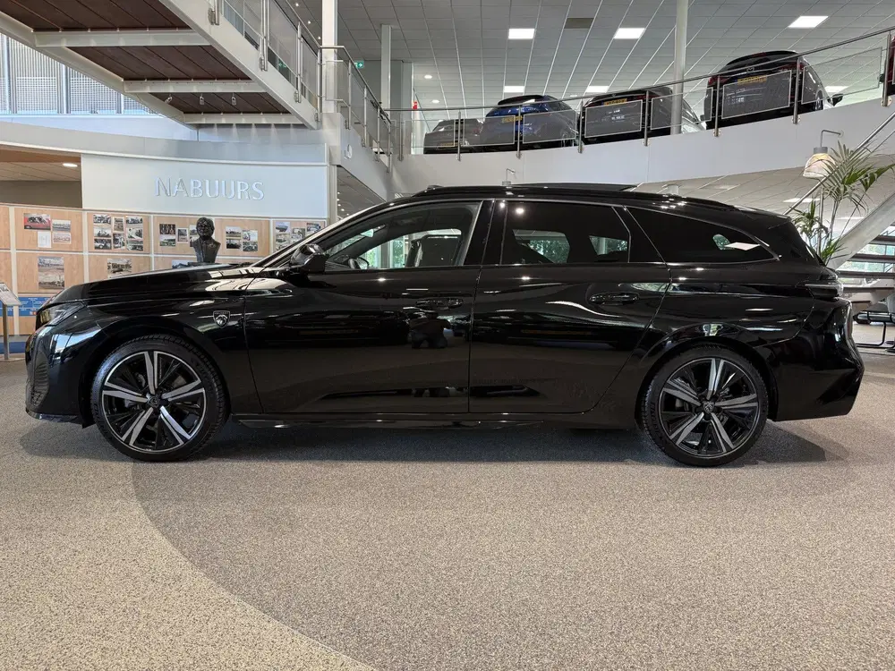 Peugeot 308 1.2 130pk EAT8 GT Pack Business uit 2022, foto 3