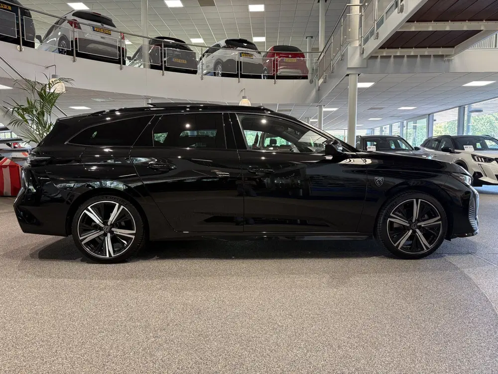 Peugeot 308 1.2 130pk EAT8 GT Pack Business uit 2022, foto 4