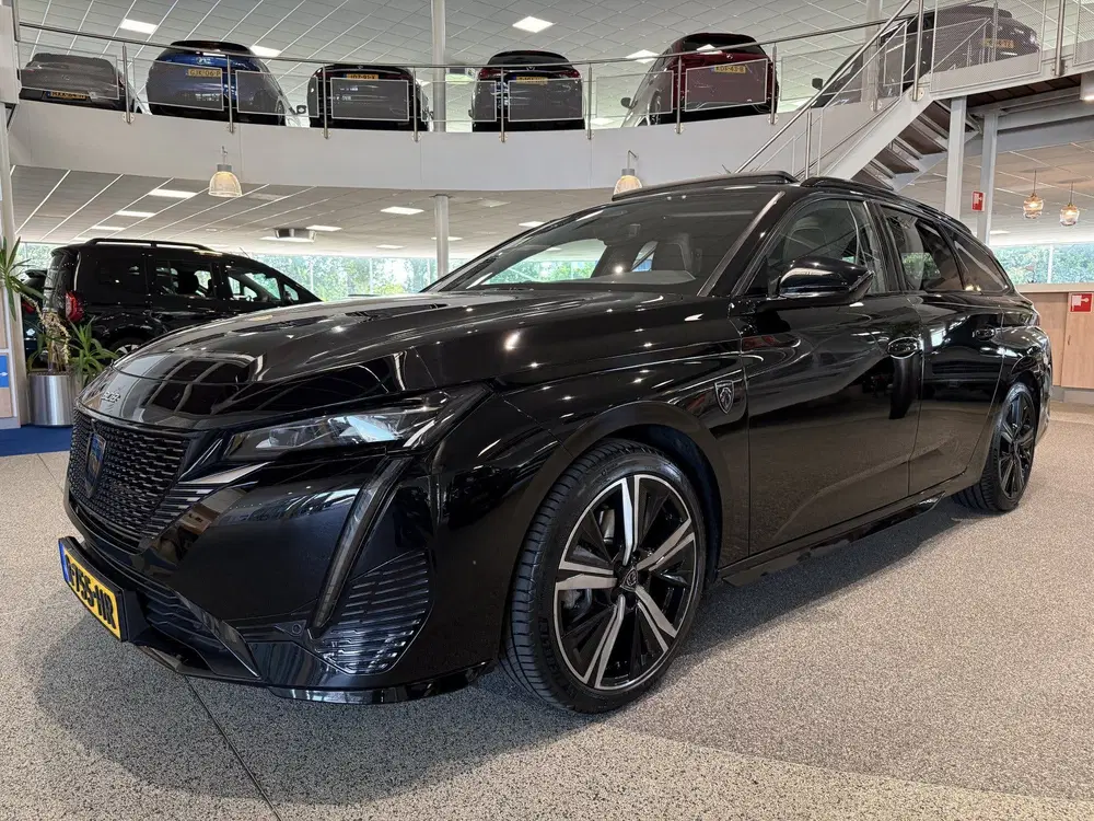 Peugeot 308 1.2 130pk EAT8 GT Pack Business uit 2022, foto 7