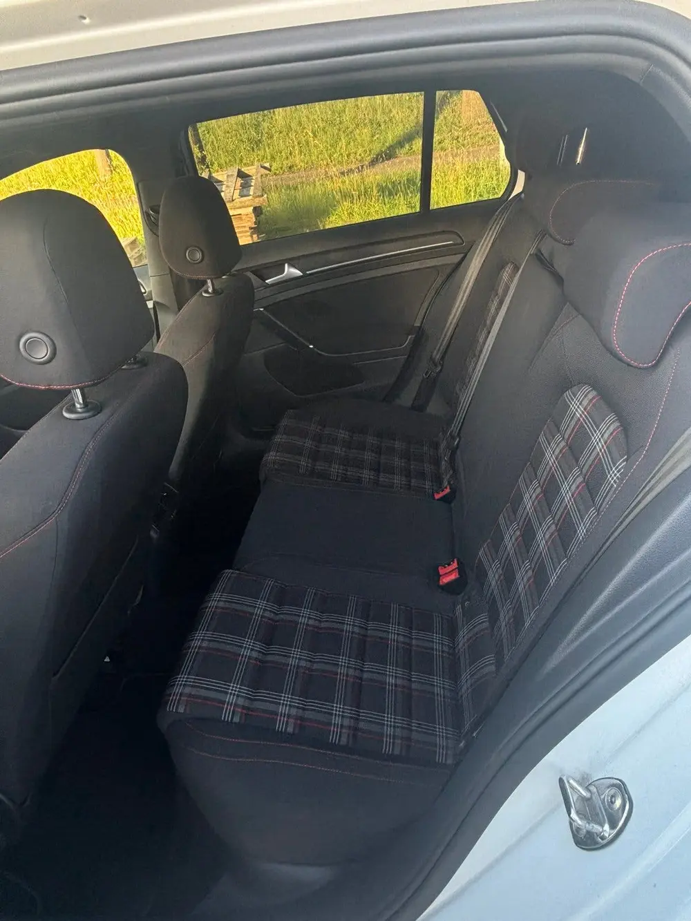 Volkswagen Golf VII GTI Performance 2.0 TSI 245pk 7-DSG 5D 2019 Wit uit 2019, foto 10