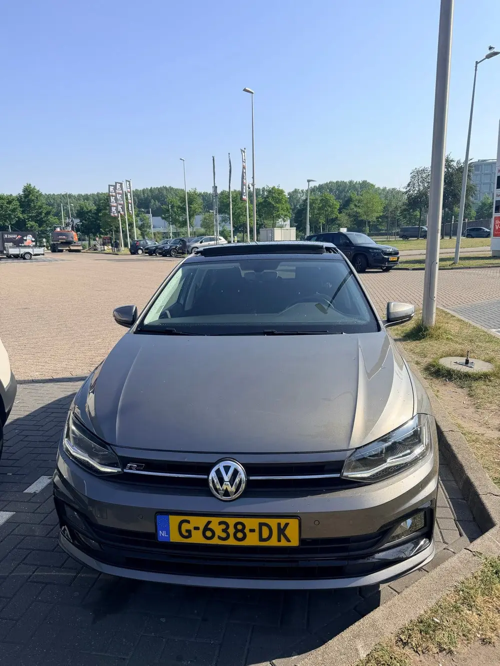 Volkswagen Polo R line ext. Volkswagen Polo 1.0 TSI 95pk 7-DSG 2019 Grijs uit 2019, foto 9