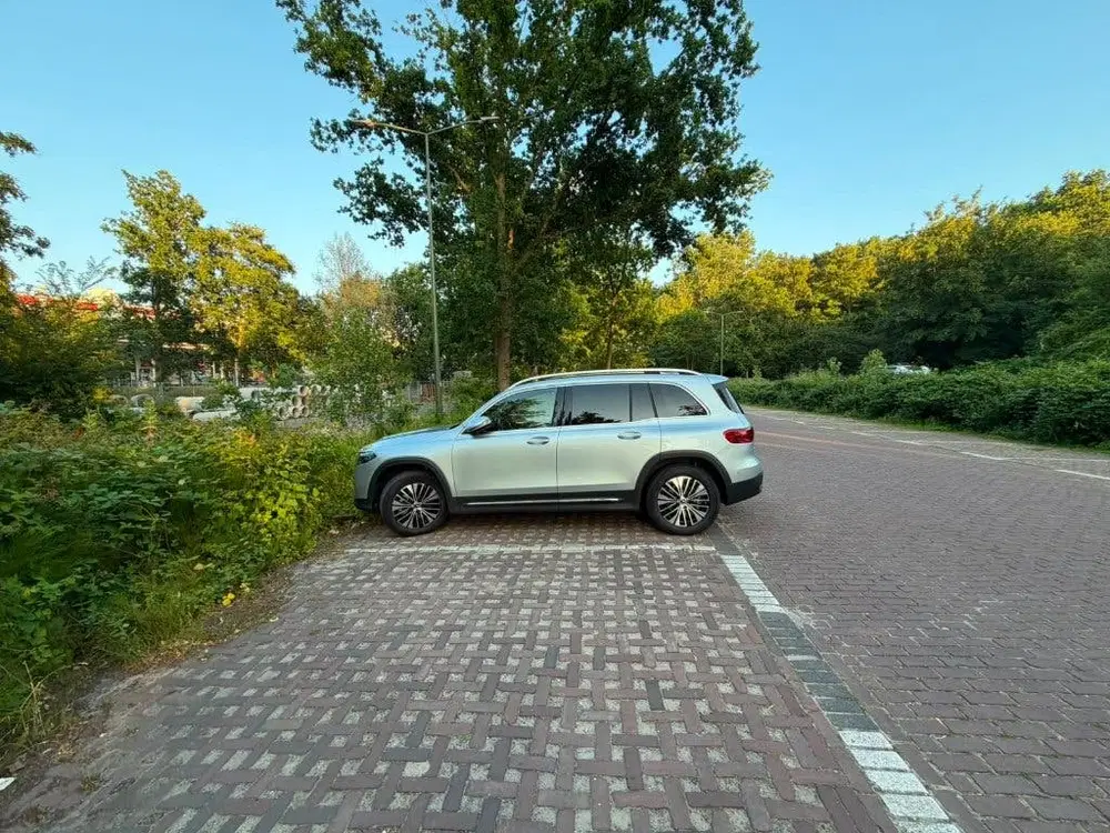 Mercedes-Benz EQB Mercedes EQB 250+ 190hp 7p. 2025 Grey 7 Se uit 2025, foto 6