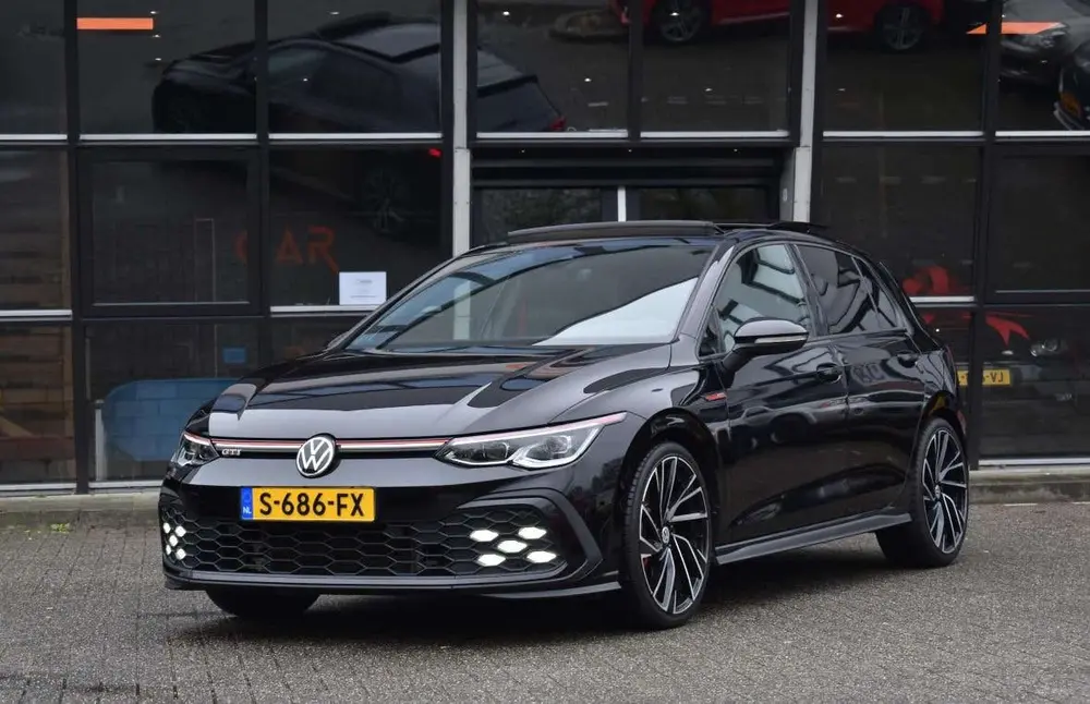 Volkswagen Golf 2.0 TSI 245pk 7-DSG 2020 Zwart uit 2020, foto 3