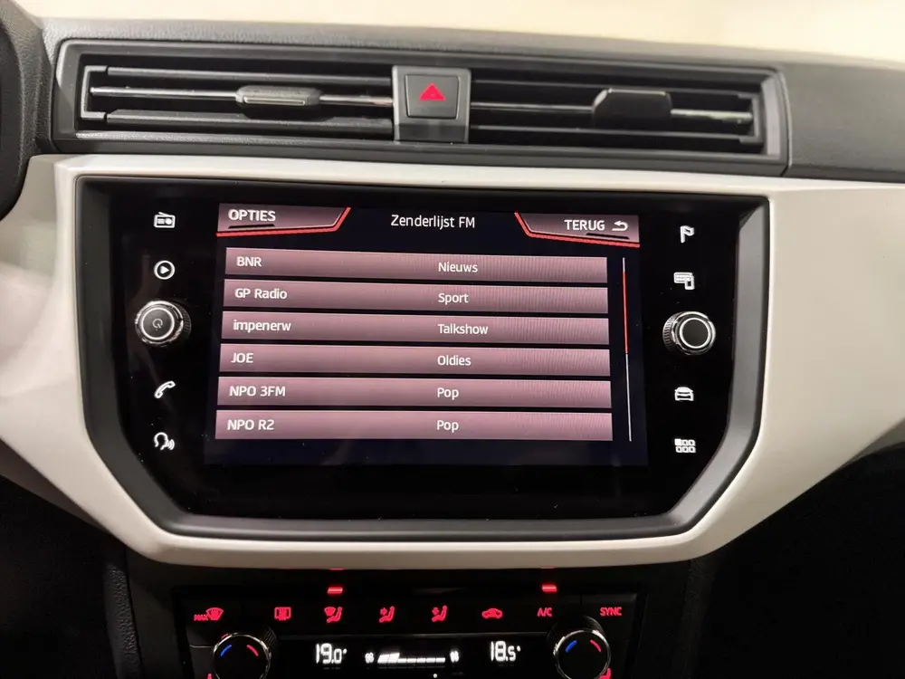 SEAT Arona TGI Xcellence FR|CAMERA|CARPLAY|CRUISE|NAVI uit 2019, foto 20
