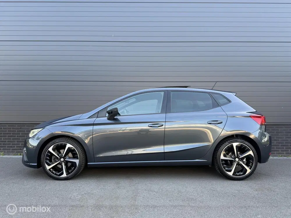 SEAT Ibiza 1.0 TSI FR Business Intense Plus CARPLAY*P uit 2021, foto 2