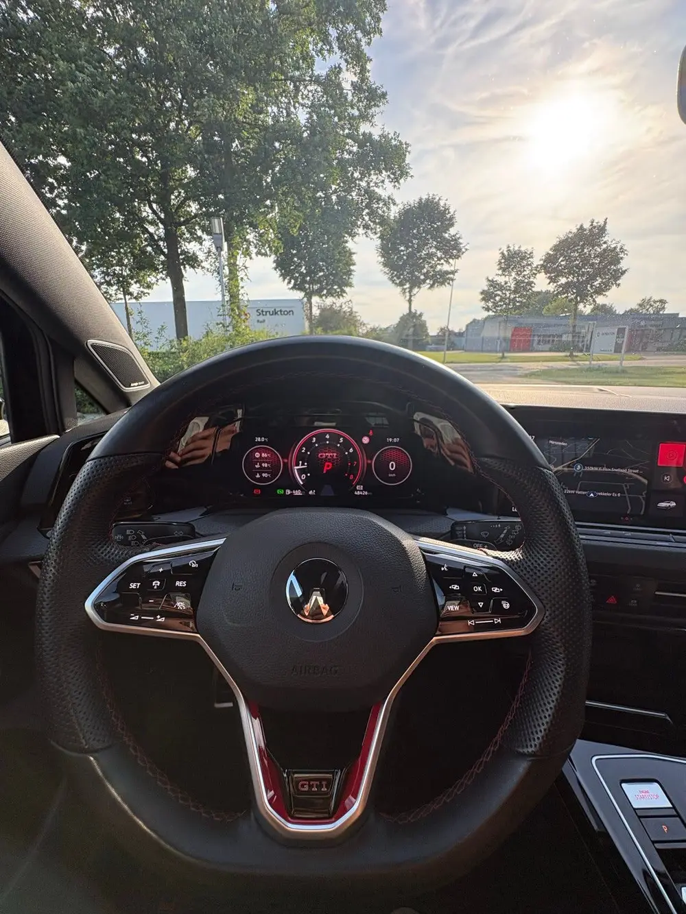 Volkswagen Golf 2.0 TSI 245pk 7-DSG 2022 Zwart uit 2022, foto 12