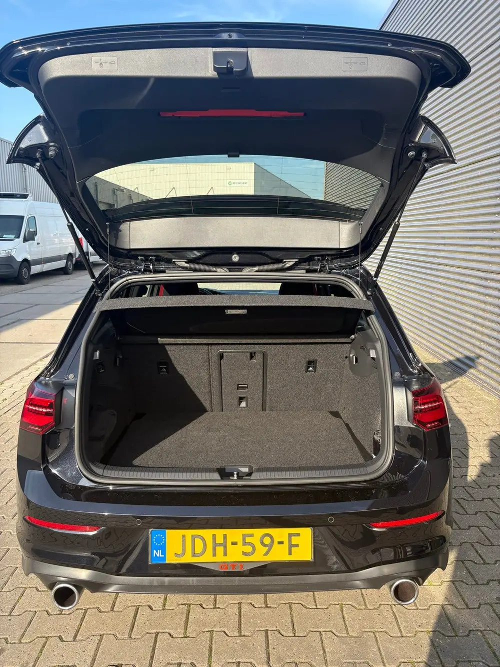 Volkswagen Golf 2.0 TSI 245pk 7-DSG 2022 Zwart uit 2022, foto 19