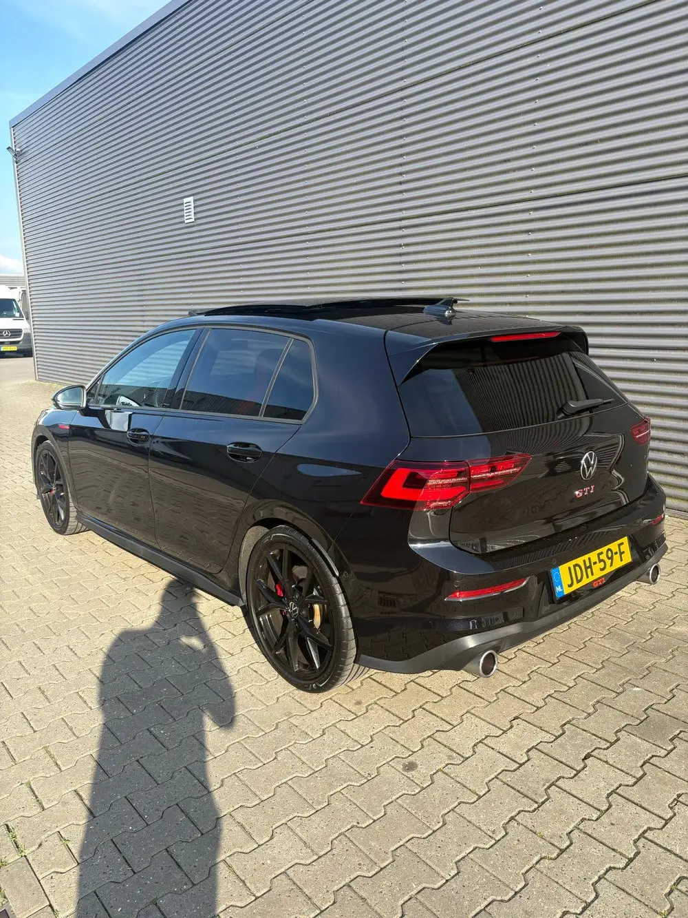 Volkswagen Golf 2.0 TSI 245pk 7-DSG 2022 Zwart uit 2022, foto 3