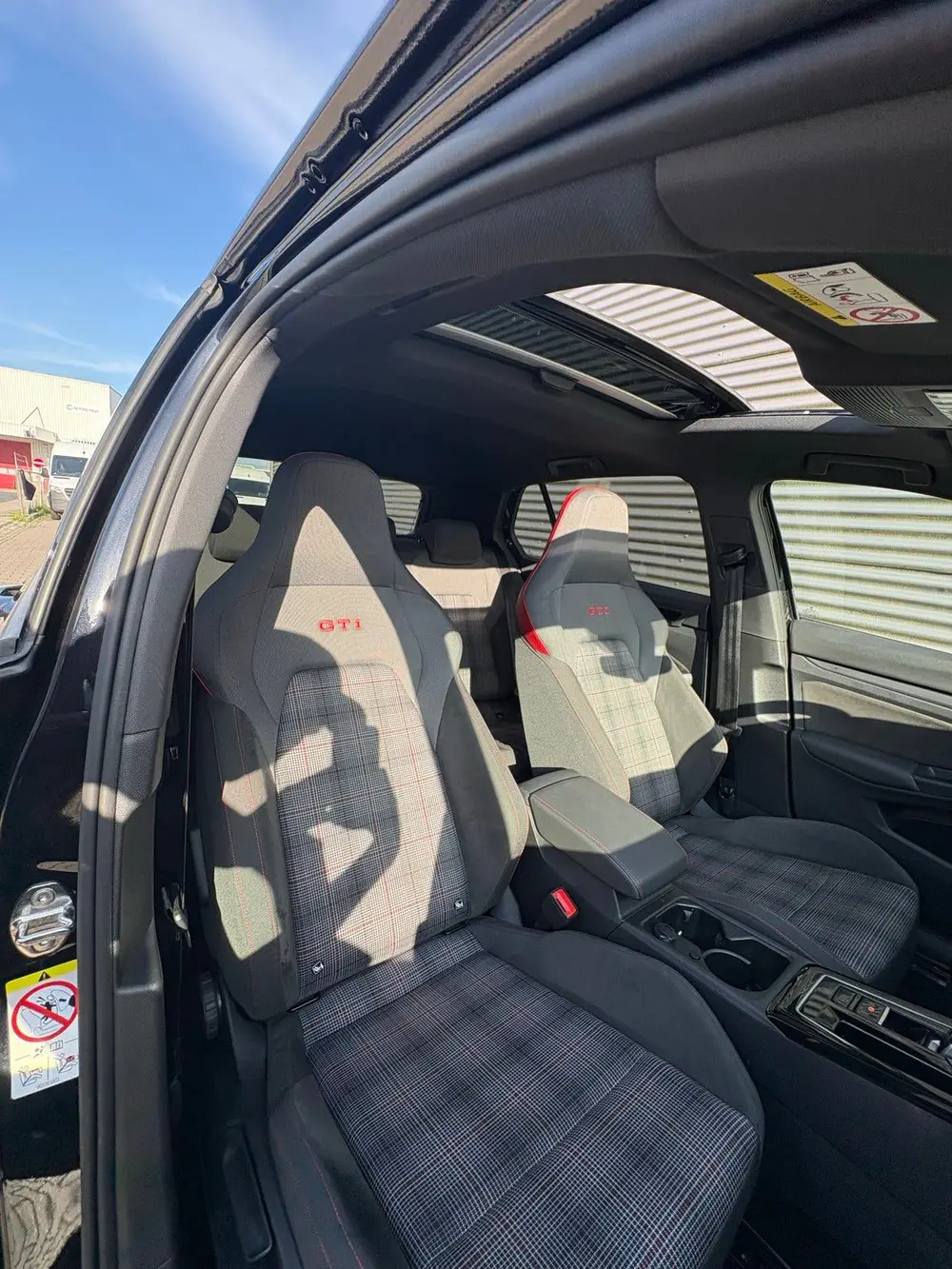 Volkswagen Golf 2.0 TSI 245pk 7-DSG 2022 Zwart uit 2022, foto 7