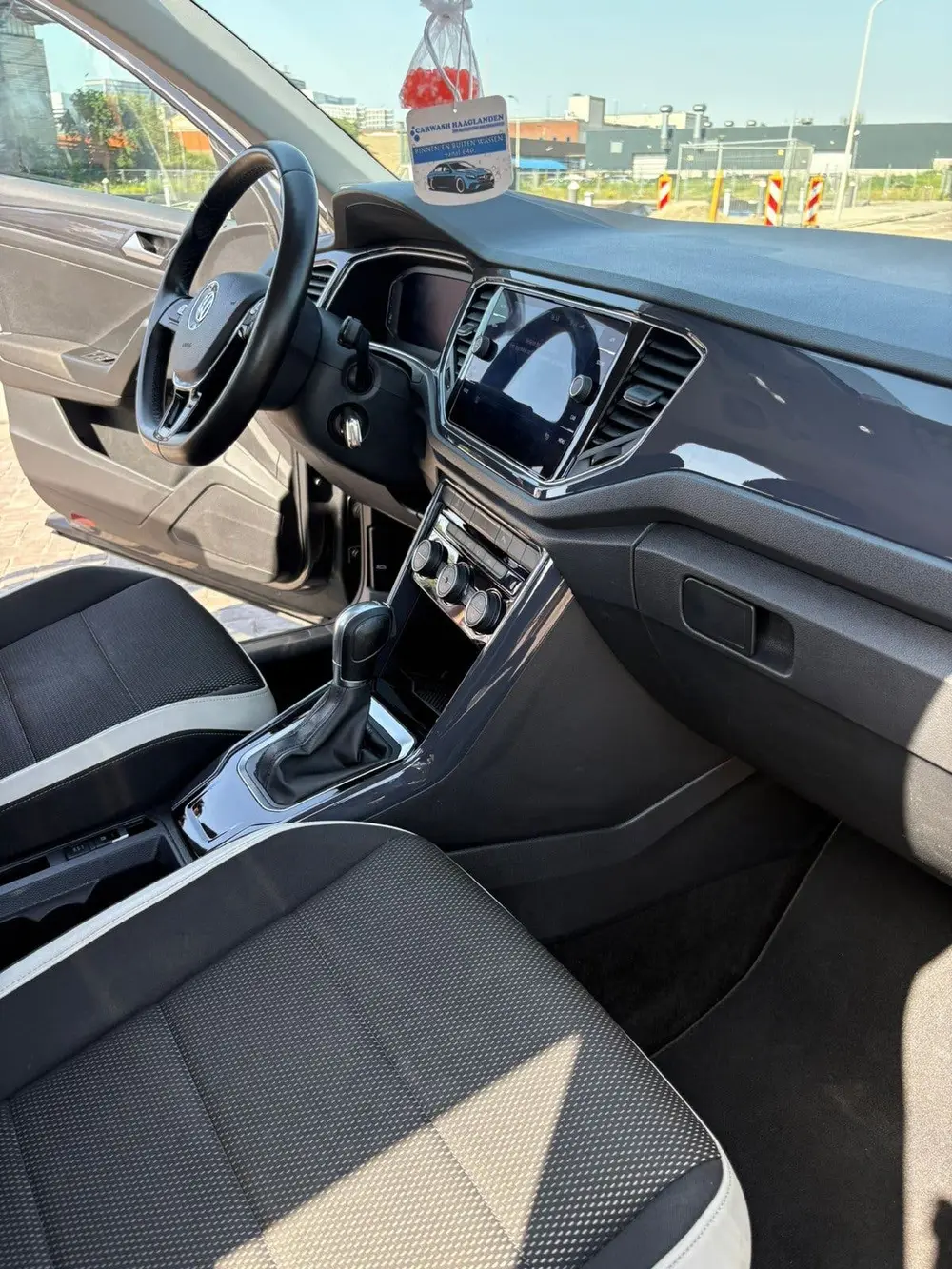 Volkswagen T-Roc 1.5 TSI 150pk 7-DSG 2019 Grijs uit 2019, foto 10