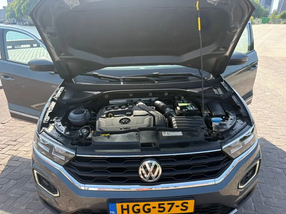Volkswagen T-Roc 1.5 TSI 150pk 7-DSG 2019 Grijs uit 2019, foto 14
