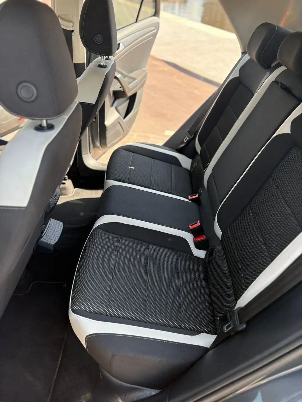 Volkswagen T-Roc 1.5 TSI 150pk 7-DSG 2019 Grijs uit 2019, foto 19