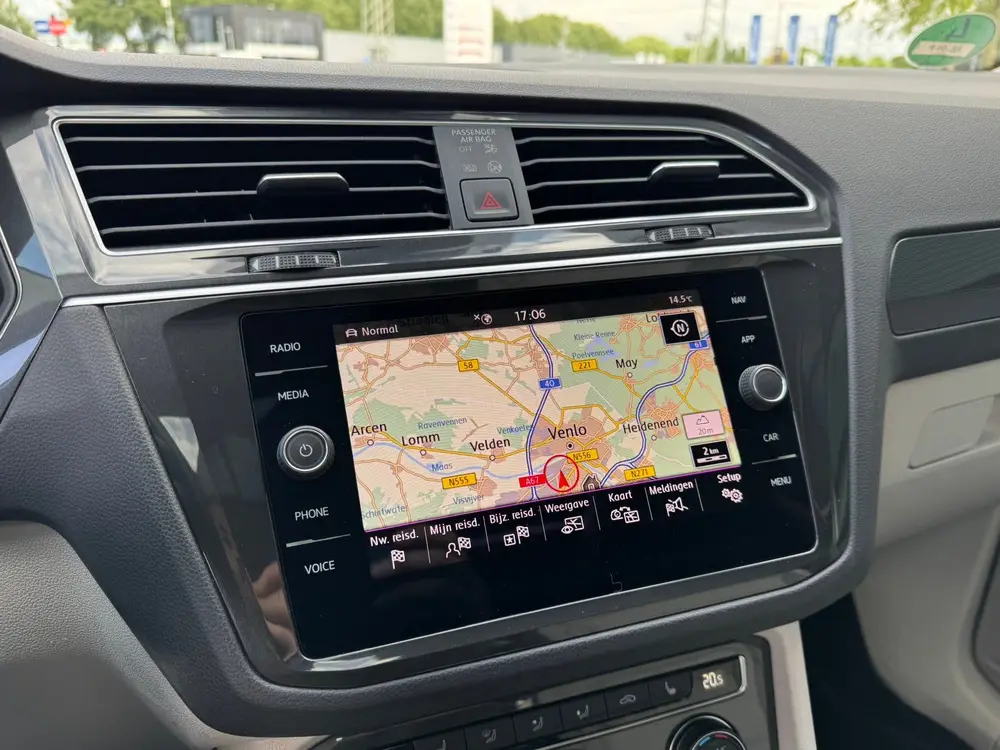 Volkswagen Tiguan 1.5 TSI R-Line I Pano I Leder I 360 Camera uit 2019, foto 10