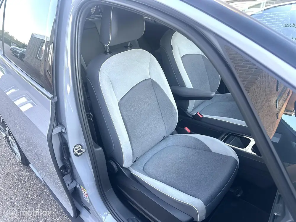 Volkswagen ID.3 First Plus 58 kWh SOH 91,29% MATRIX LED VERL uit 2020, foto 11
