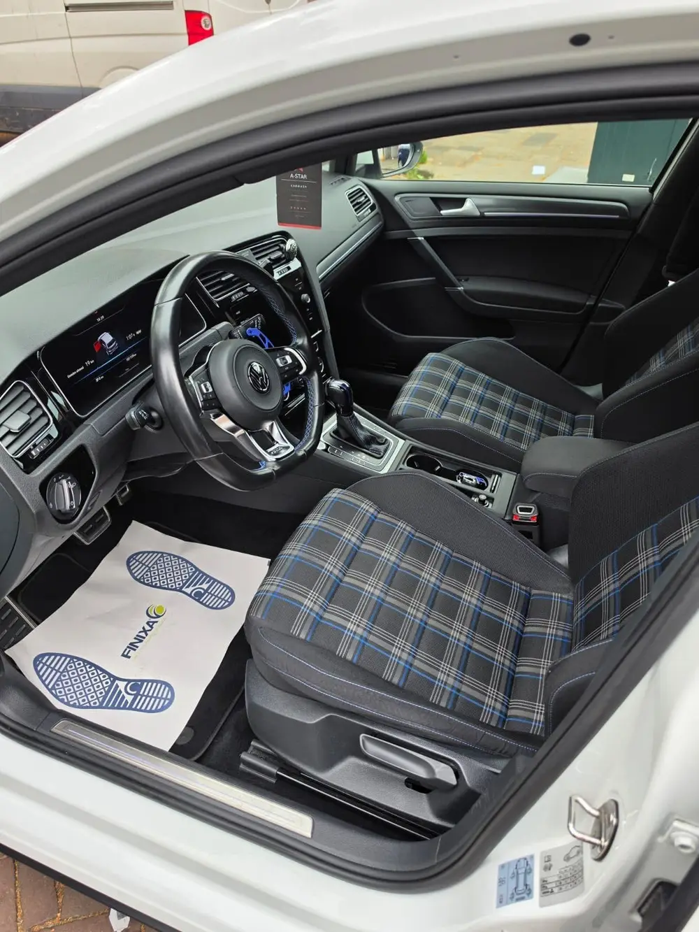 Volkswagen Golf 1.4 Ehybrid 204pk DSG 2020 Wit uit 2020, foto 18