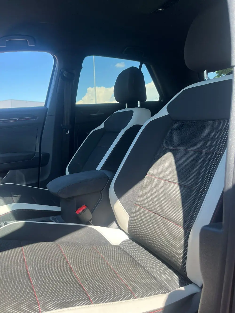 Volkswagen T-Roc 1.5 TSI 150pk 2019 Grijs uit 2019, foto 11