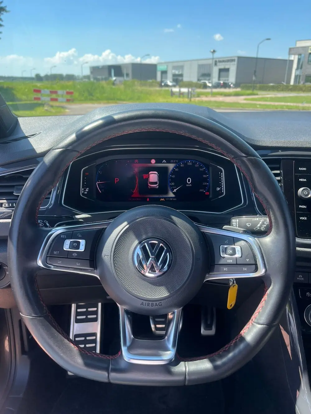 Volkswagen T-Roc 1.5 TSI 150pk 2019 Grijs uit 2019, foto 15