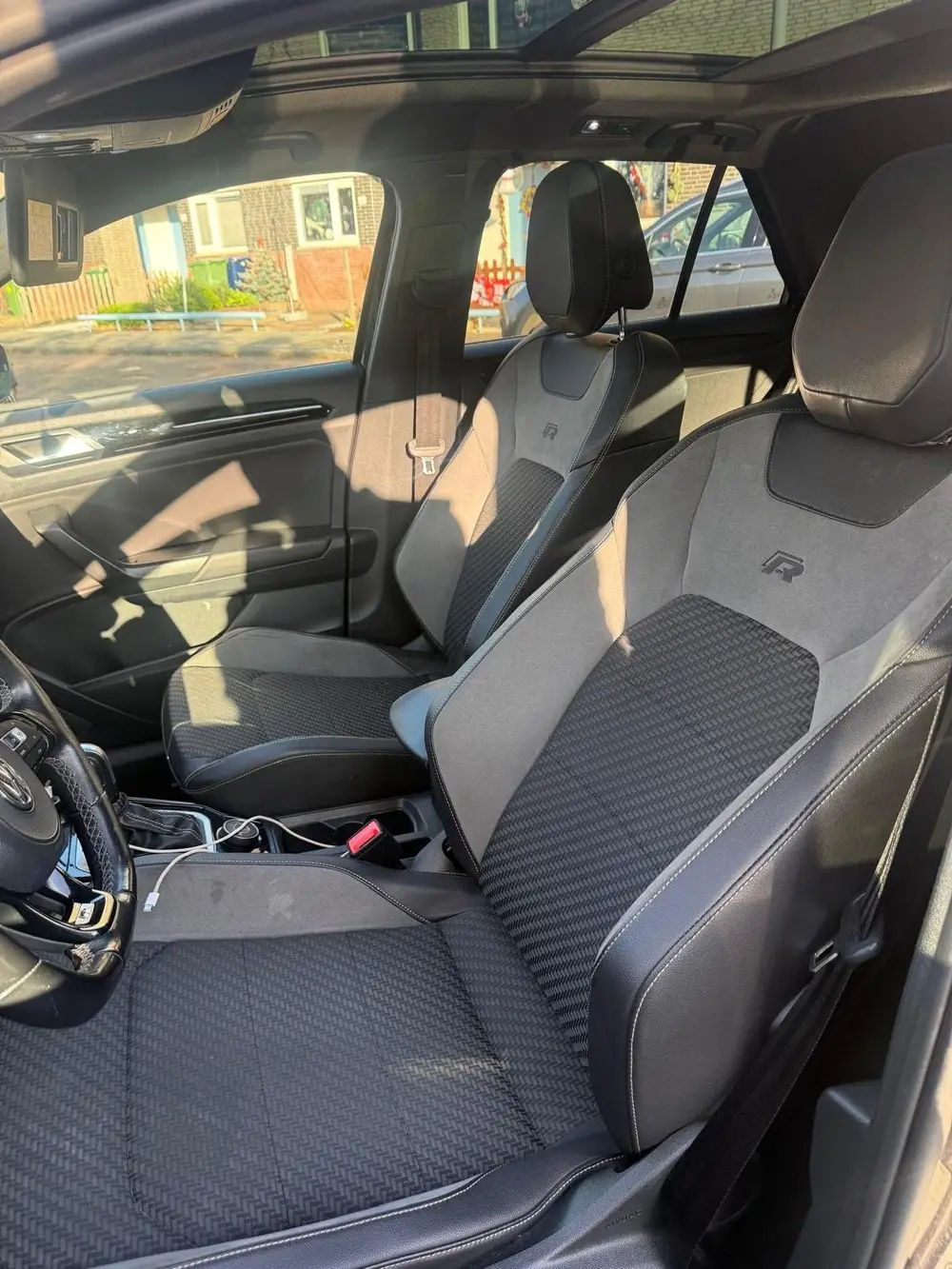 Volkswagen T-Roc 2.0 TSI 300pk 4Motion 7-DSG 2020 Zwart uit 2020, foto 11