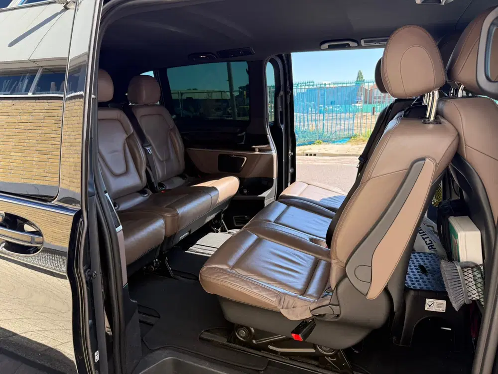 Mercedes-Benz V-Klasse 300 d 239pk Extra Lang 9G-TRONIC 2019 uit 2019, foto 6