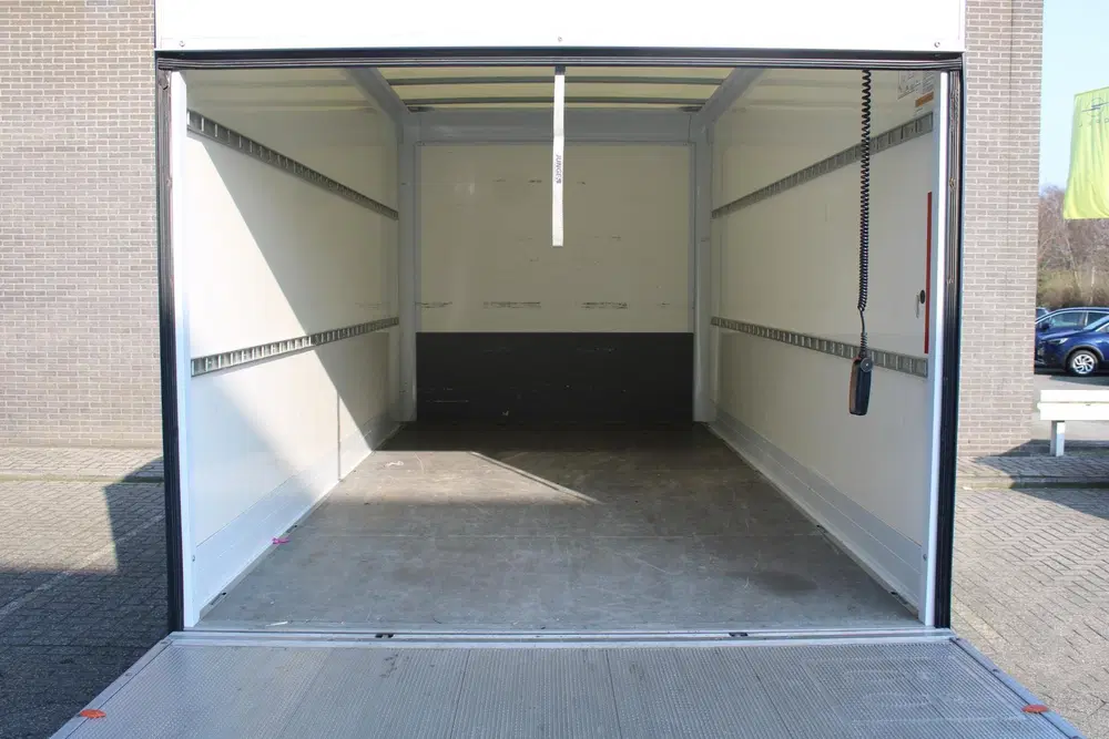 Peugeot Boxer 2.2 BlueHDi 140 L3H2 3.5t Bakwagen met laa uit 2024, foto 10