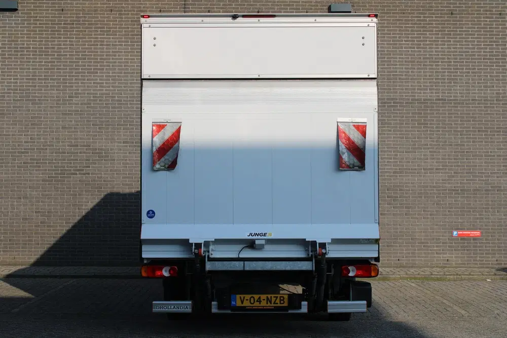 Peugeot Boxer 2.2 BlueHDi 140 L3H2 3.5t Bakwagen met laa uit 2024, foto 7