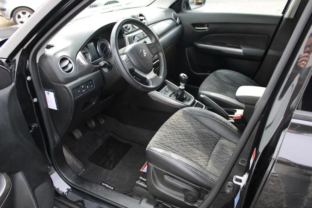 Suzuki Vitara 1.4 Boosterjet Style Smart Hybrid ORG NL uit 2022, foto 10