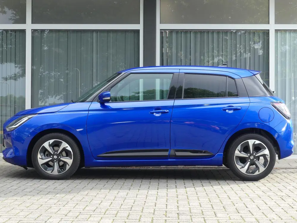 Suzuki Swift 1.2 Style Smart Hybrid BLACK RHINO uit 2026, foto 14