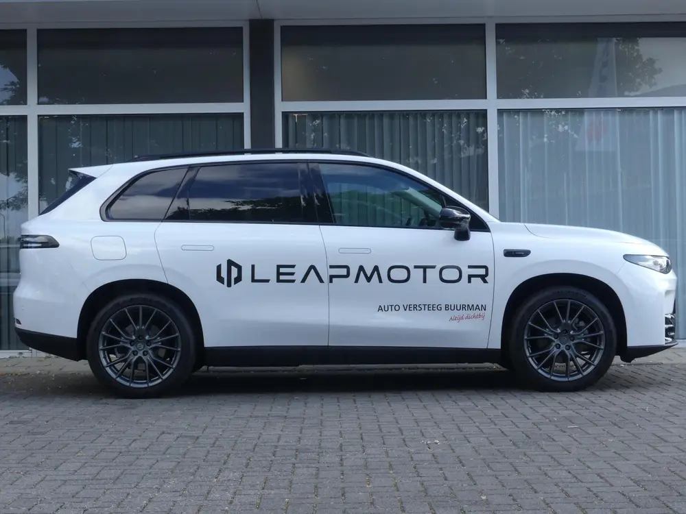 Leapmotor C10 REEV Design 28.4 kWh 215PK Automaat Navigatie uit 2026, foto 8