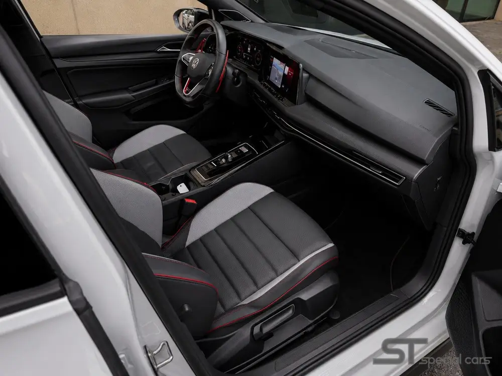 Volkswagen Golf 2.0 TSI GTI Clubsport|Pano|Leder|Akra uit 2024, foto 11