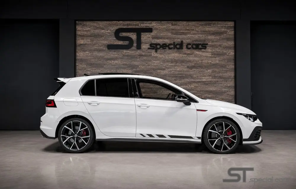 Volkswagen Golf 2.0 TSI GTI Clubsport|Pano|Leder|Akra uit 2024, foto 4