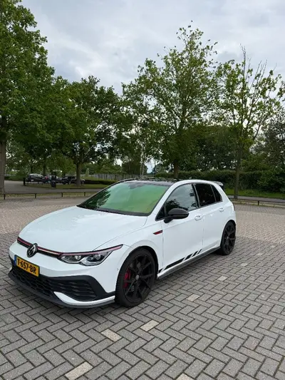 Volkswagen Golf 2.0 TSI 245pk 7-DSG 2021 Wit uit 2021